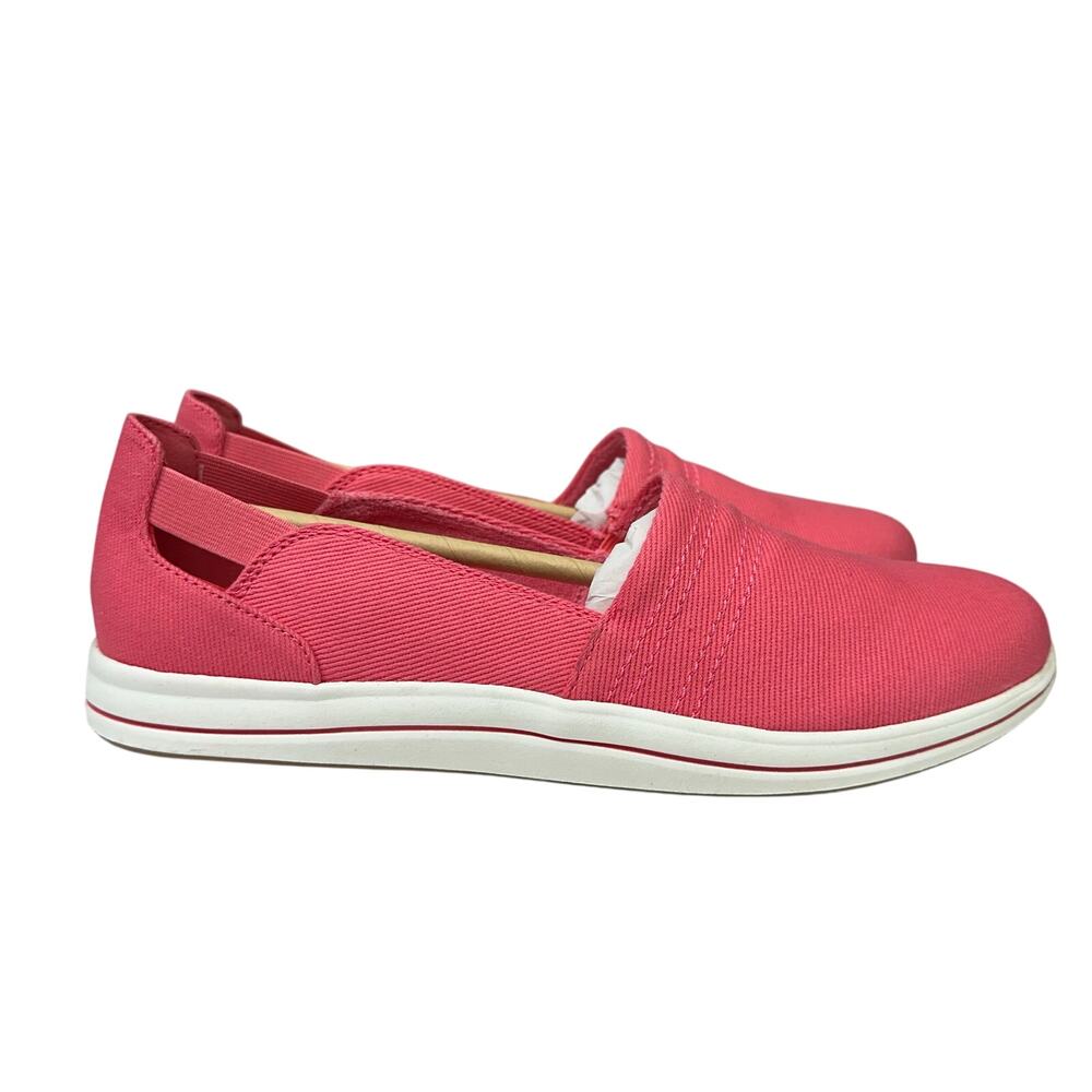 Clarks Women’s Breeze Step Loafer 9N Coral Canvas